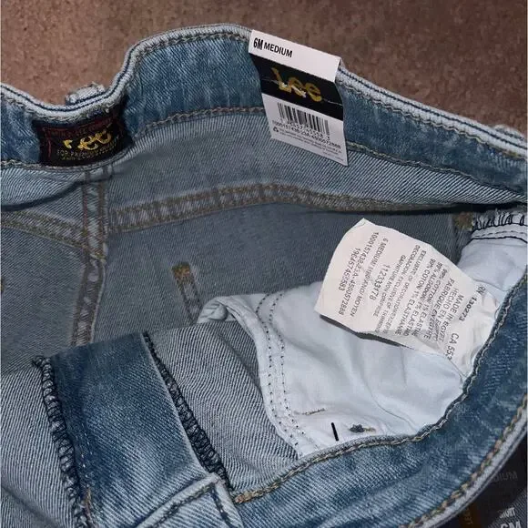 New Lee Mid Rise Boyfriend Short Progress Light size 6M - Picture 4 of 7